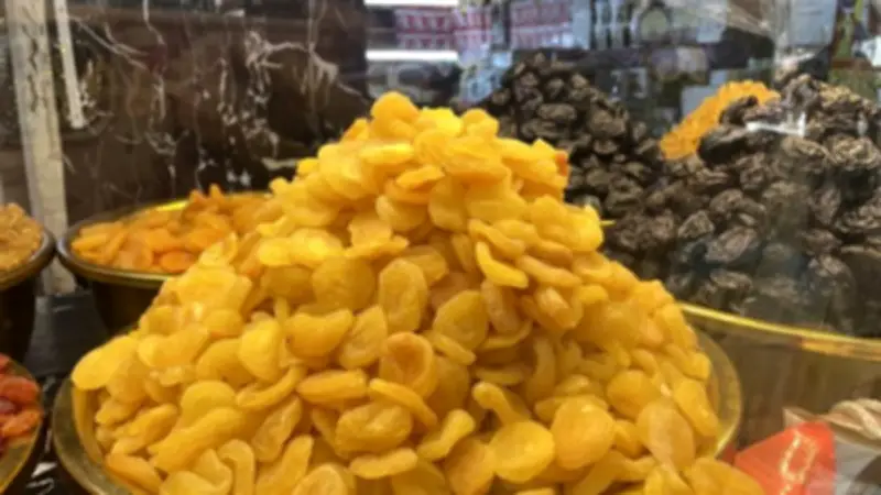 أسعار ياميش رمضان 2026 بسوق الساحل: المشمشية تصل لـ800 جنيه والقراصيا بـ300 جنيه