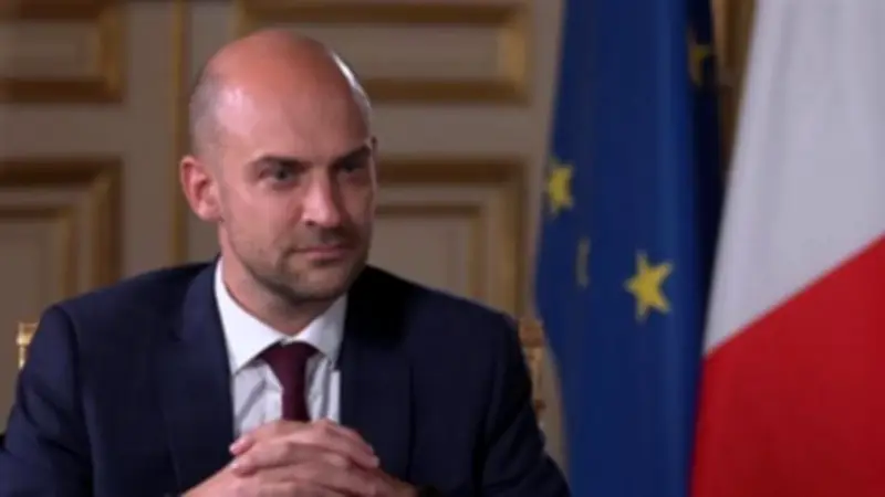 وزير الخارجية الفرنسي يبلغ النيابة العامة عن دبلوماسي ظهر اسمه في ملفات إبستين