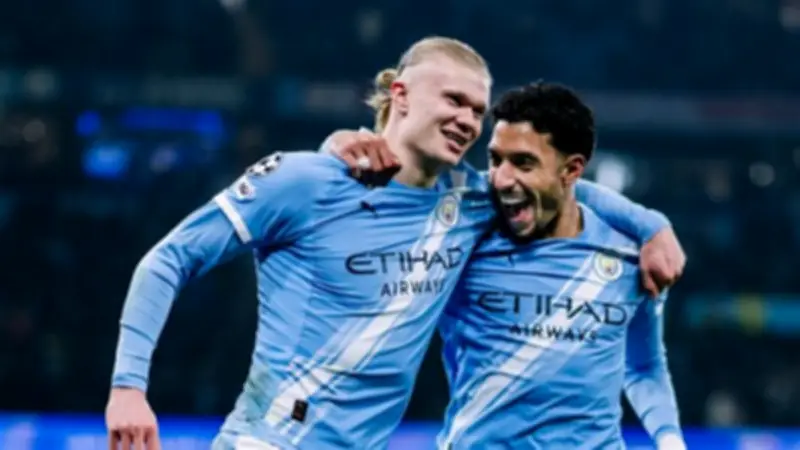 مانشستر سيتي يهزم فولهام بثلاثية ويتصدر الدوري الإنجليزي بمشاركة مرموش