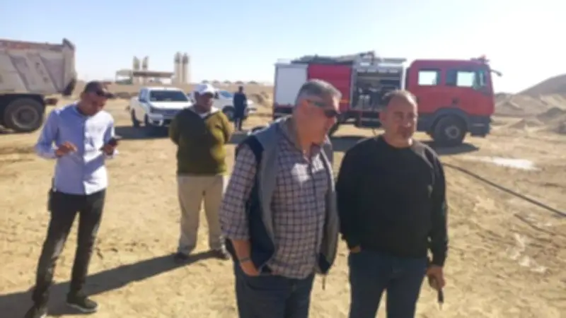 السيطرة على حريق خلاطة أسفلت في جنوب الغردقة دون إصابات