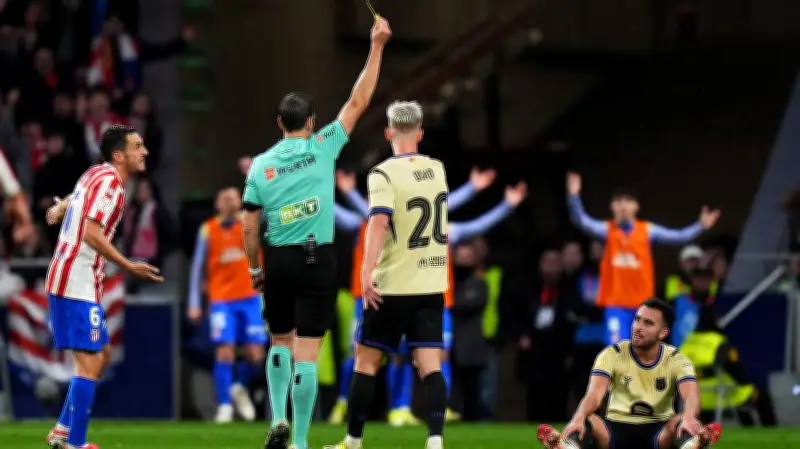 فليك يواجه شبح ميونخ مجدداً.. برشلونة ينهار أمام أتلتيكو في كأس الملك