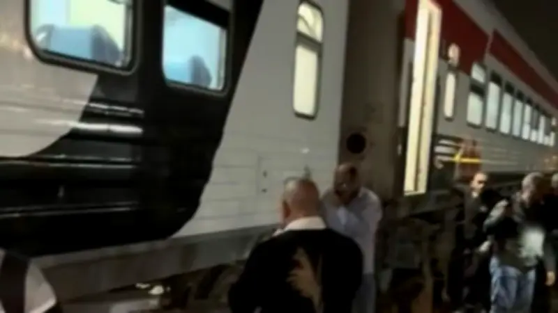 خروج عجلات قطار القاهرة-الإسكندرية عن مساره في كفر الدوار دون إصابات