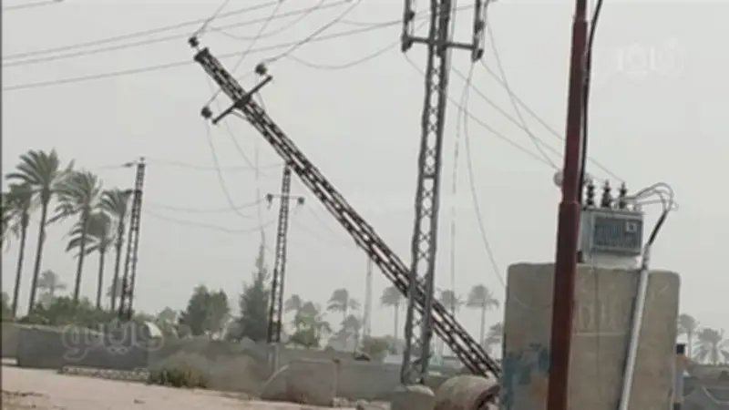 عاصفة ترابية تضرب الإسماعيلية وتسقط عمود إنارة وسط تحذيرات من سوء الأحوال الجوية
