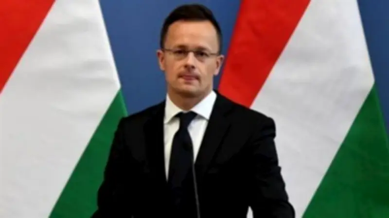 وزير خارجية المجر: لن نسمح باستدراجنا لحرب أوكرانيا وأموالنا ملك شعبنا