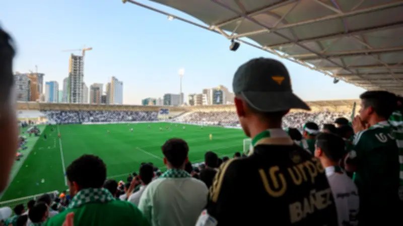 أزمة في دوري روشن السعودي: اعتداء حارس الخلود على حامل الكرات يثير غضبًا واسعًا