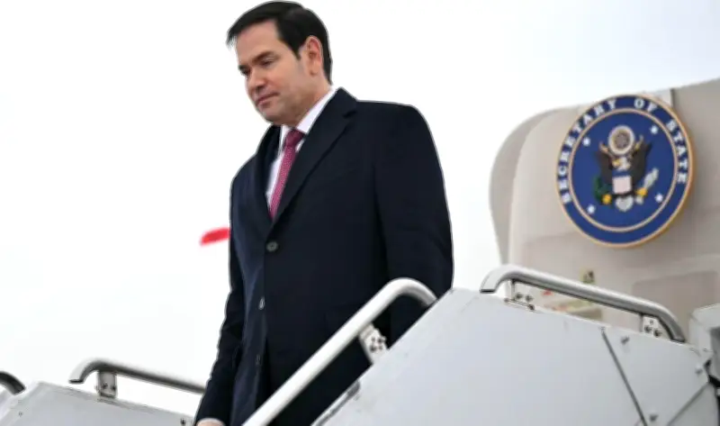 وزير الخارجية الأمريكي يؤكد دعم رؤية ترامب لتعزيز الأمن الدولي من ميونخ