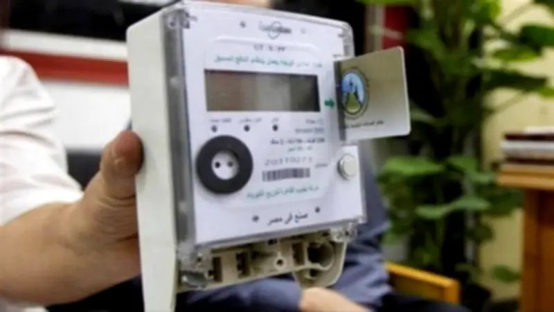 وزارة الكهرباء تنفي وقف تركيب العدادات الكودية وتؤكد استمرار التوسع في المشروع