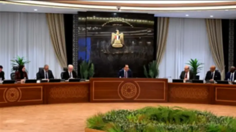 مدبولي يؤكد: تسريع إجراءات طرح مطار الغردقة للقطاع الخاص قريباً