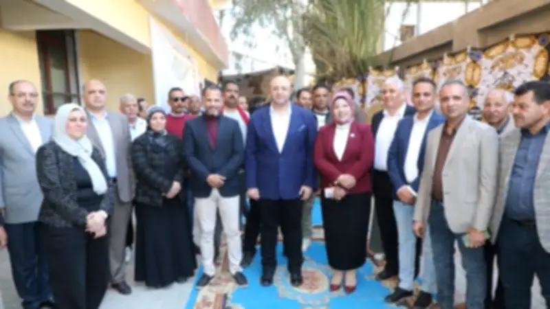 محافظ بني سويف يفتتح معرض سلع ومنتجات لدعم الأسر المنتجة وتخفيف الأعباء في رمضان