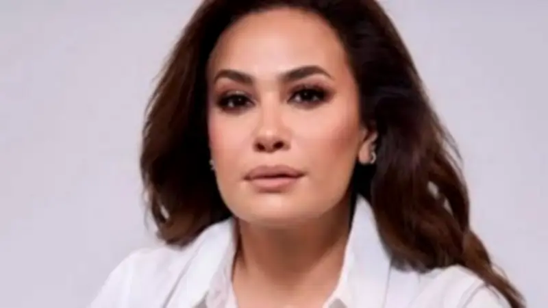 هند صبري تستعيد ذكرياتها مع خالد صالح بمشهد مؤثر مع ابنه في مسلسل مناعة