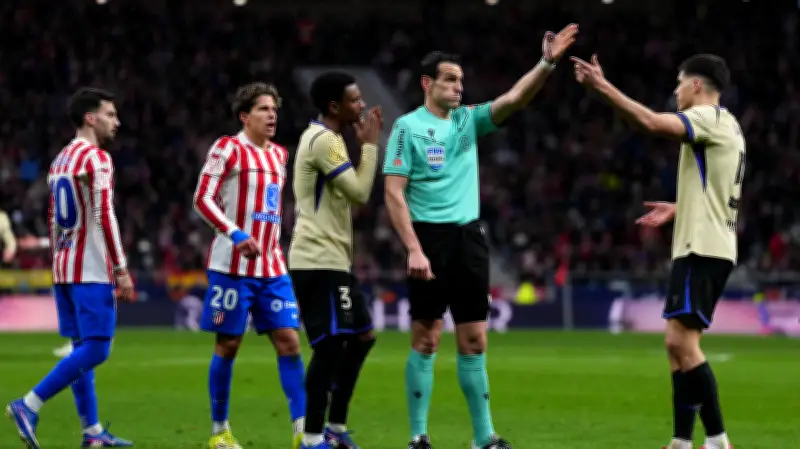 ثورة برشلونة على الحكام: ديكو وقناة الريال وراء الاحتجاج الرسمي على قرارات التحكيم