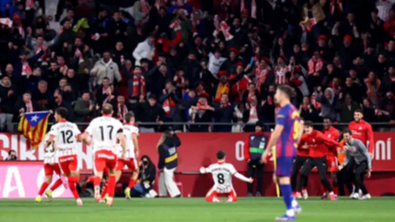 جيرونا يصعق برشلونة في مباراة مثيرة ويُبقي ريال مدريد متصدرًا الدوري الإسباني