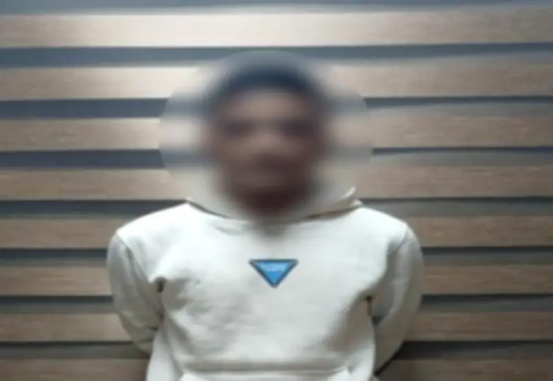 ضبط لص سرق هاتف طالب بالجيزة بعد ساعات من تداول الواقعة على مواقع التواصل