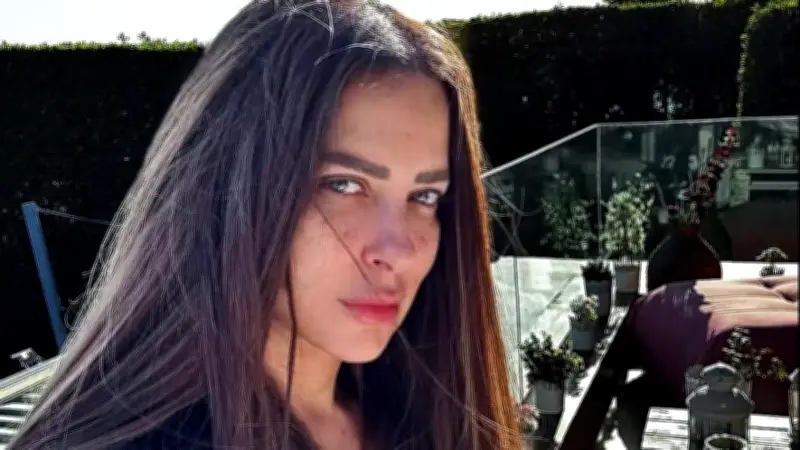 ريم مصطفى تنعي والدتها وتطلب الدعاء لها في منشور مؤثر على مواقع التواصل