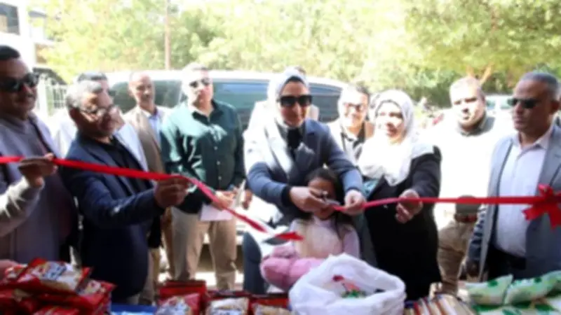 محافظ الوادي الجديد تتابع مبادرات 