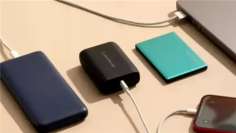 اليابان تفرض حظراً شاملاً على استخدام الشواحن المحمولة في الطائرات بدءاً من أبريل