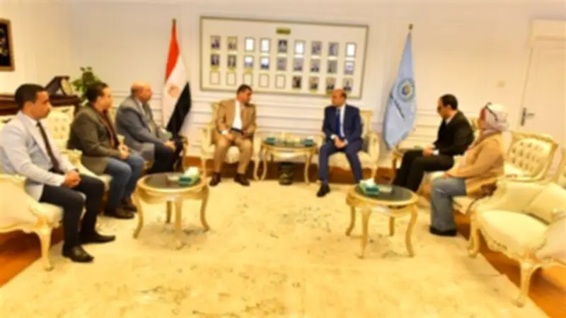 محافظ أسيوط يؤكد على تكامل الجهود مع الجامعات لدفع عجلة التنمية