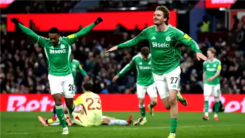 نيوكاسل يونايتد يهزم كاراباج بخماسية نظيفة في الشوط الأول بدوري أبطال أوروبا