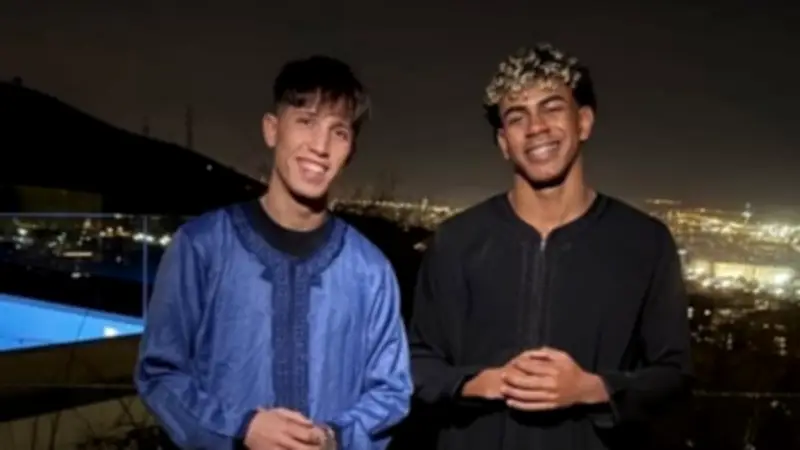 لامين يامال يحتفل برمضان بالجلباب المغربي وسط تألقه مع برشلونة