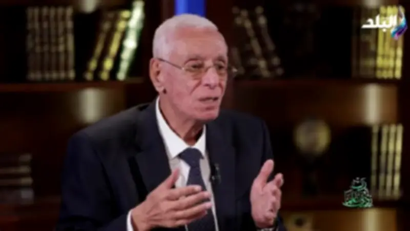 حسام موافي يحذر من عادة الإفراط في الطعام بعد الإفطار في رمضان