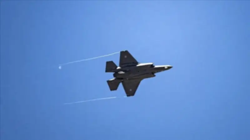 جيش الاحتلال يشن هجوماً على مقر تابع لحماس في منطقة عين الحلوة جنوب لبنان