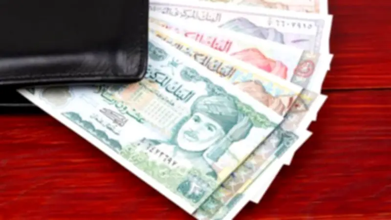 استقرار سعر الريال العماني أمام الجنيه في البنوك المصرية بختام تعاملات الأسبوع