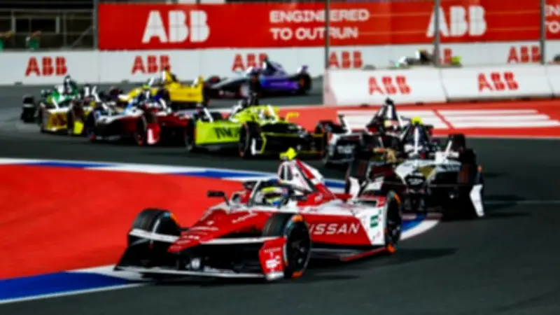 فريق نيسان يحقق منصة التتويج الثالثة في جدة ضمن الموسم الثاني عشر من فورمولا إي