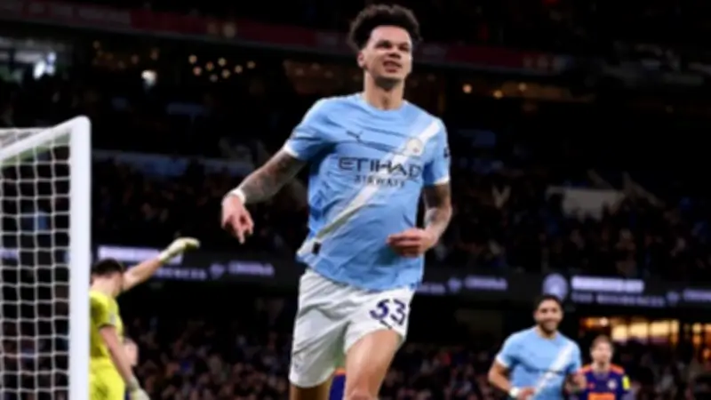 مانشستر سيتي يتفوق على نيوكاسل بثنائية في الدوري الإنجليزي بمشاركة مرموش