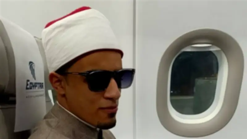 الشيخ محمد أحمد حسن يطير إلى الإمارات لإحياء صلاة التراويح في عجمان