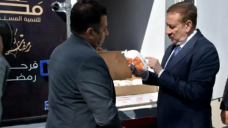 محافظ بورسعيد يتفقد سيارات السلع المخفضة من جهاز مستقبل مصر لشهر رمضان