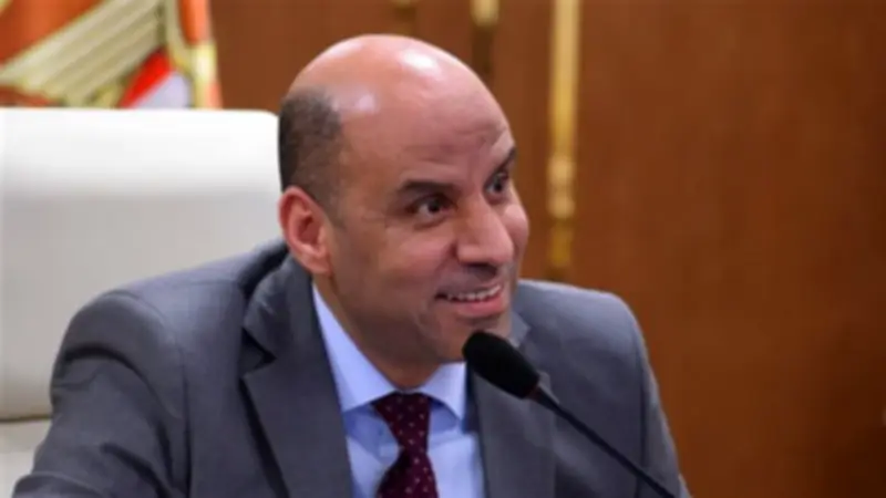 وزير العمل يشكر مستشار السلامة والصحة المهنية ويؤكد على تسريع برامج التدريب لمواجهة البطالة