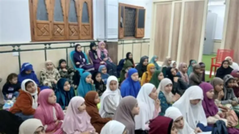 واعظات الإسماعيلية يطلقن برنامج 