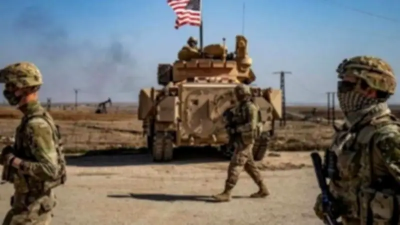 القوات الأمريكية تبدأ انسحاباً واسعاً من أكبر قواعدها في سوريا باتجاه كردستان العراق