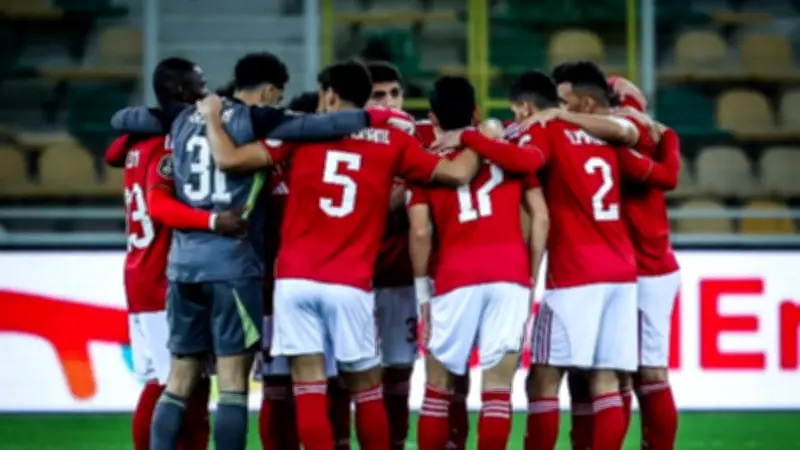 تاريخ مواجهات الأهلي وسموحة قبل لقاء برج العرب في الدوري الممتاز