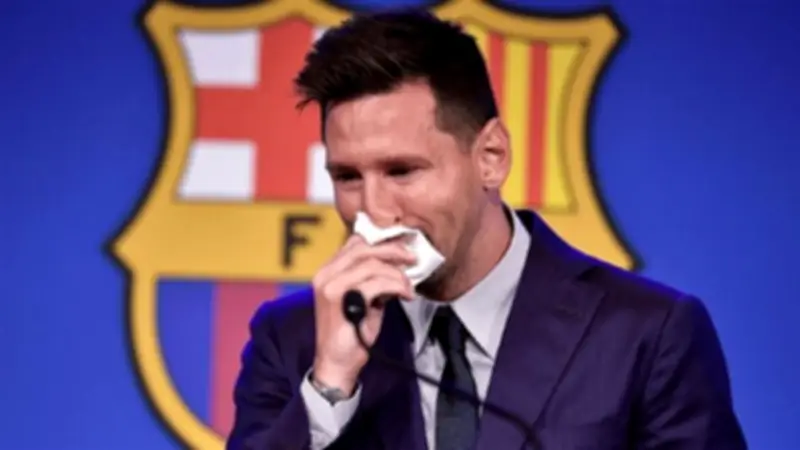 لابورتا يكشف عن تدهور علاقته مع ميسي ويؤكد: يستحق تمثالاً في كامب نو