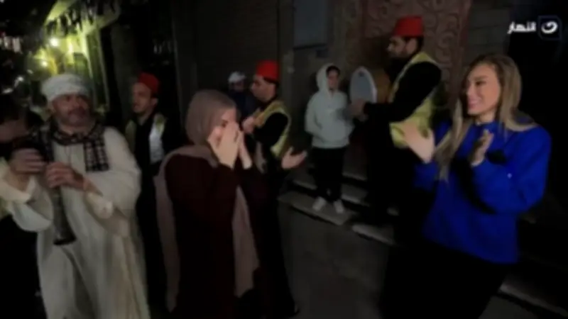 ريهام سعيد تقدم جهاز عروسة كامل لفتاة وتفاجئها بزفة بالطبل والمزمار البلدي