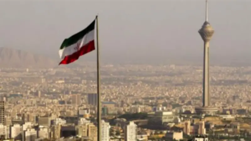 إعلام إسرائيلي: ضربة أمريكية عسكرية لإيران على وشك الحدوث قريباً