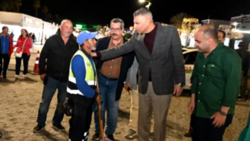 محافظ جنوب سيناء يقود جولة ليلية في خليج نعمة لتعزيز الخدمات السياحية