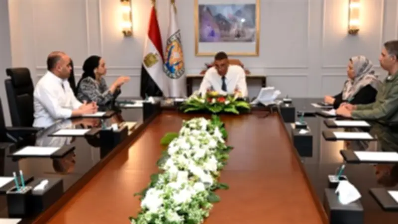 محافظ جنوب سيناء يعقد اجتماعًا طارئًا لمناقشة تحديات منظومة المياه والصرف الصحي
