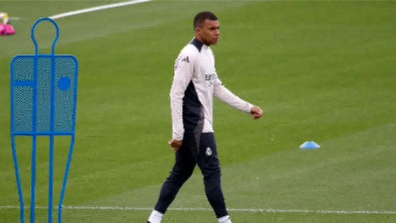 قلق في ريال مدريد: إصابة مبابي تهدد موسمه.. والجراحة خيار وارد