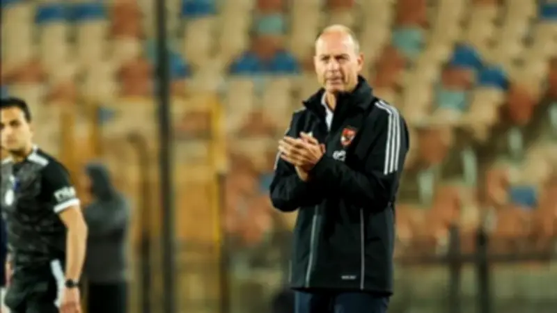 توروب يدرس إشراك هادي رياض في تشكيل الأهلي الأساسي أمام زد في الدوري الممتاز