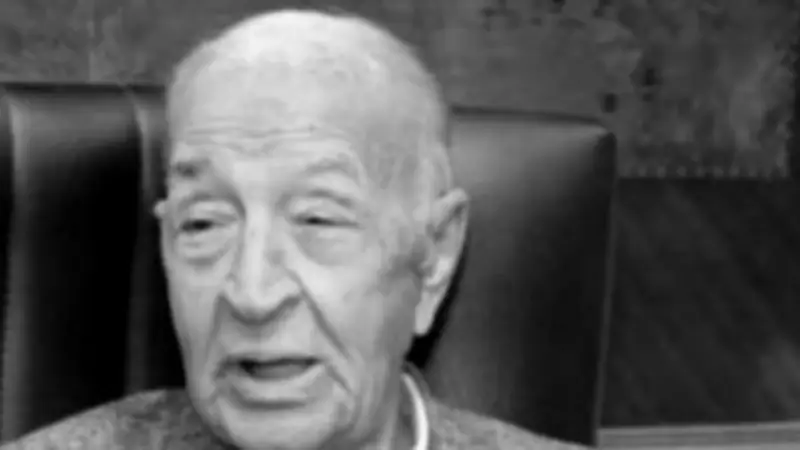 وزير الدولة للإعلام ينعى الإذاعي الكبير فهمي عمر: رحيل أحد رواد الإذاعة المصرية