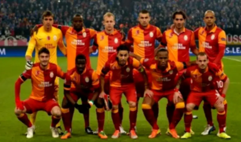 غلطة سراي يهزم يوفنتوس في مباراة درامية ويتأهل لدوري أبطال أوروبا