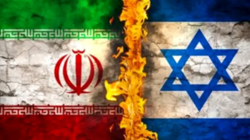 مستشارو ترامب يفضلون هجوم إسرائيلي أولاً على إيران تمهيداً لتدخل أمريكي أوسع