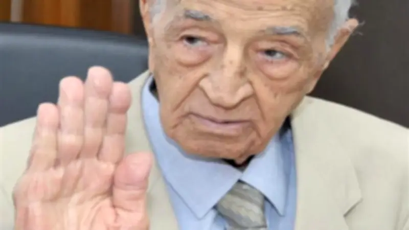 ماسبيرو يستعد لتكريم شيخ الإذاعيين فهمي عمر بحفل تأبين بعد رمضان