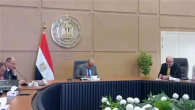 وزير الكهرباء يؤكد وجود مليوني عداد مسبوق الدفع لتلبية طلبات التركيب