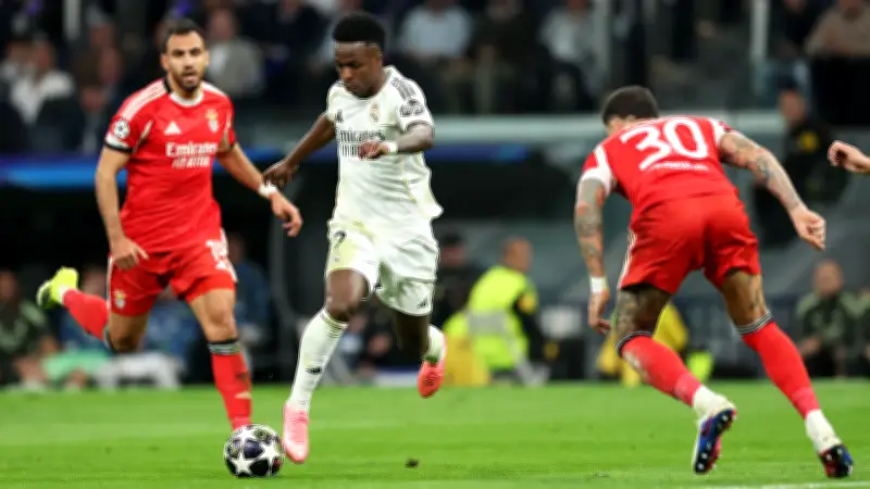 لاعب بنفيكا يعتذر بعد طلب تبادل القمصان مع فينيسيوس وسط غضب الجماهير