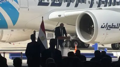 وزير الطيران: مطار القاهرة يحقق رقماً قياسياً باستقبال 111.200 راكب ويستقبل طائرة إيرباص A350-900