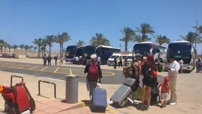 مطار مرسى علم الدولي يستقبل 157 رحلة سياحية أسبوعياً من 12 دولة أوروبية