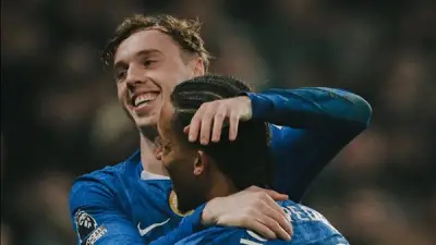 تشيلسي يتعثر في التعادل 2-2 أمام ليدز في الدوري الإنجليزي الممتاز